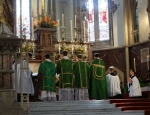 2prayers-at-foot-of-altar-2-1024x768